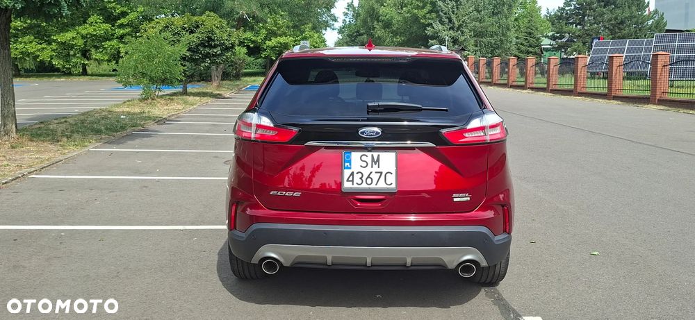 Ford Edge - 8