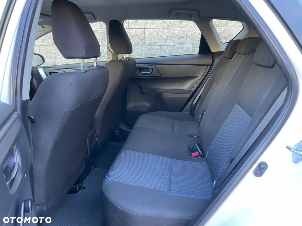 Toyota Auris 1.4 D-4D Dynamic - 11
