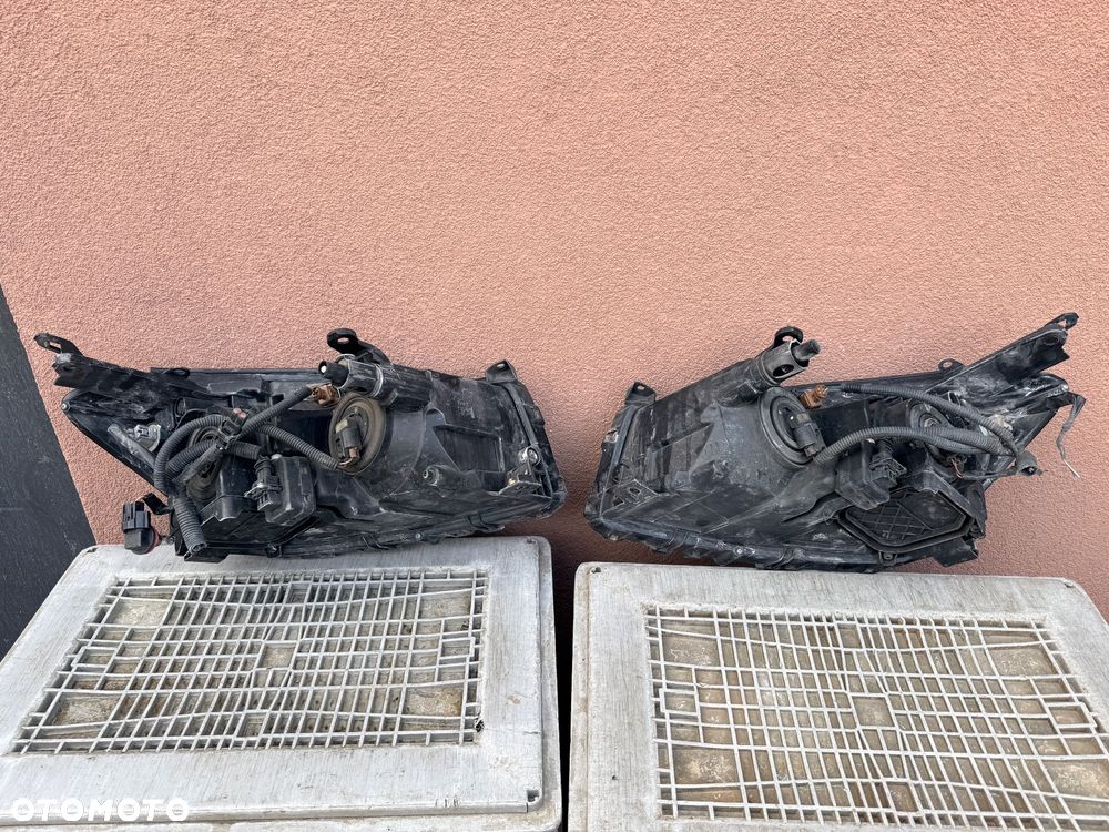 Lampa przednia TOYOTA RAV4 III LIFT KOMPLET EUROPA ORYGINALNE - 4