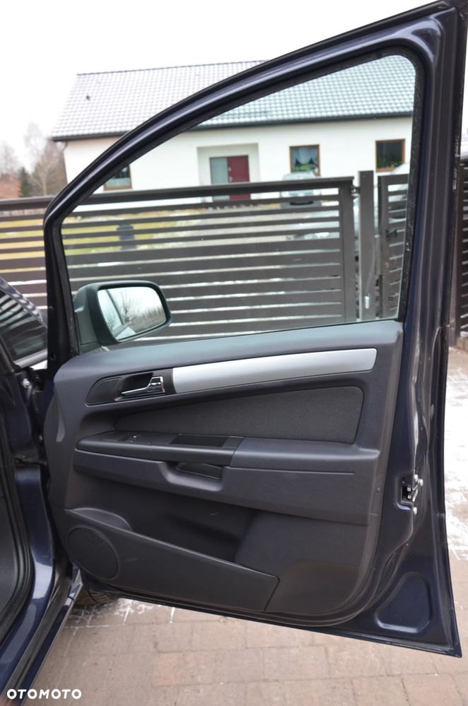 Opel Zafira 1.9 CDTI Edition - 17