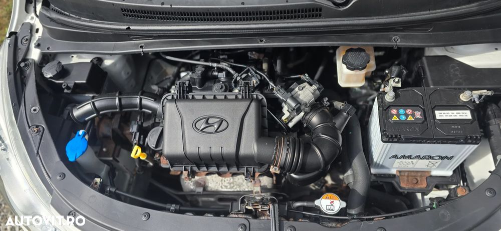 Hyundai i10 1.1 Style - 8
