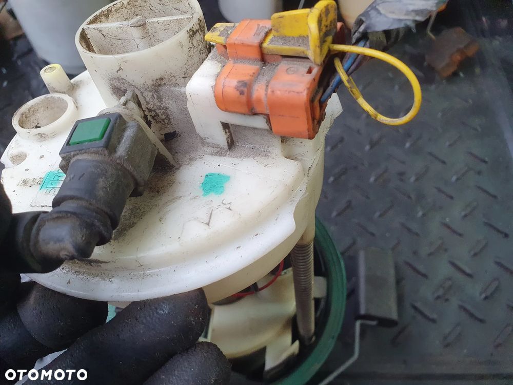 FIAT SEICENTO  POMPA  PALIWA 1,1MPI 51709818 - 3