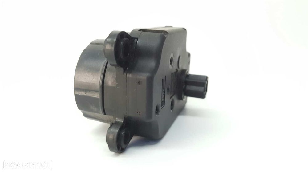 MOTOR DE ABA DE AQUECIMENTO FORD FOCUS LIM. TREND + - 5