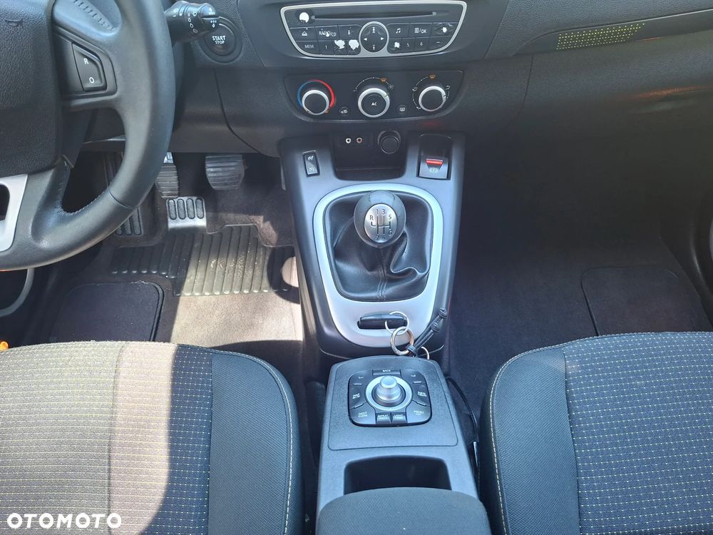 Renault Scenic 1.4 16V TCE Bose Edition - 31