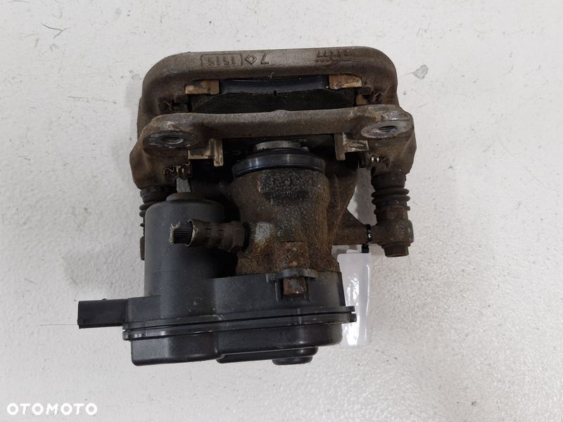 FIAT 500X 500 X 1.6 B ZACISK HAMULCOWY PRAWY TYŁ TYLNY ELEKTRYCZNY - 6