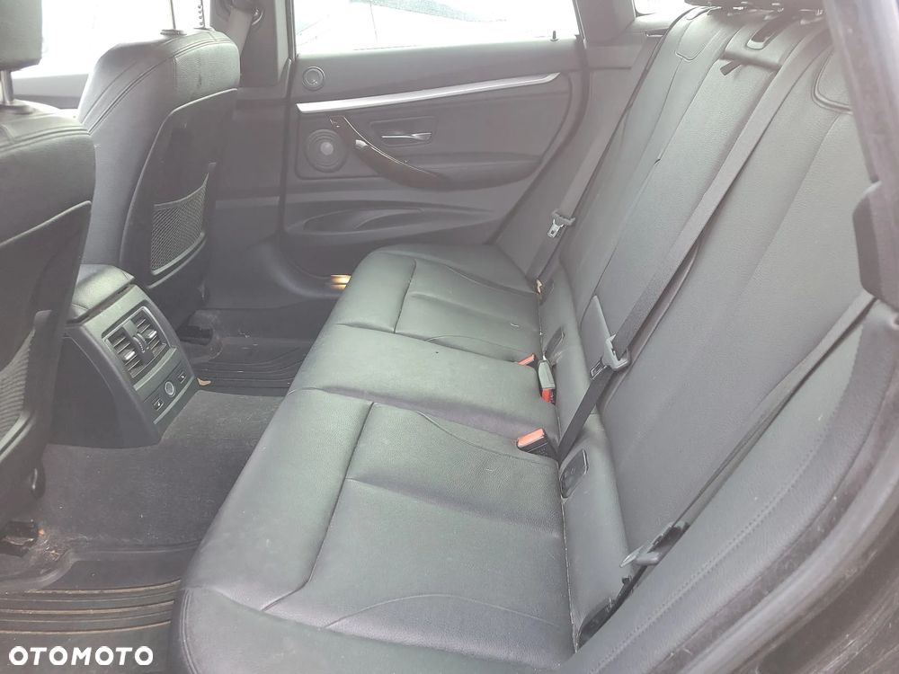 BMW 3GT 335i xDrive Sport-Aut - 8