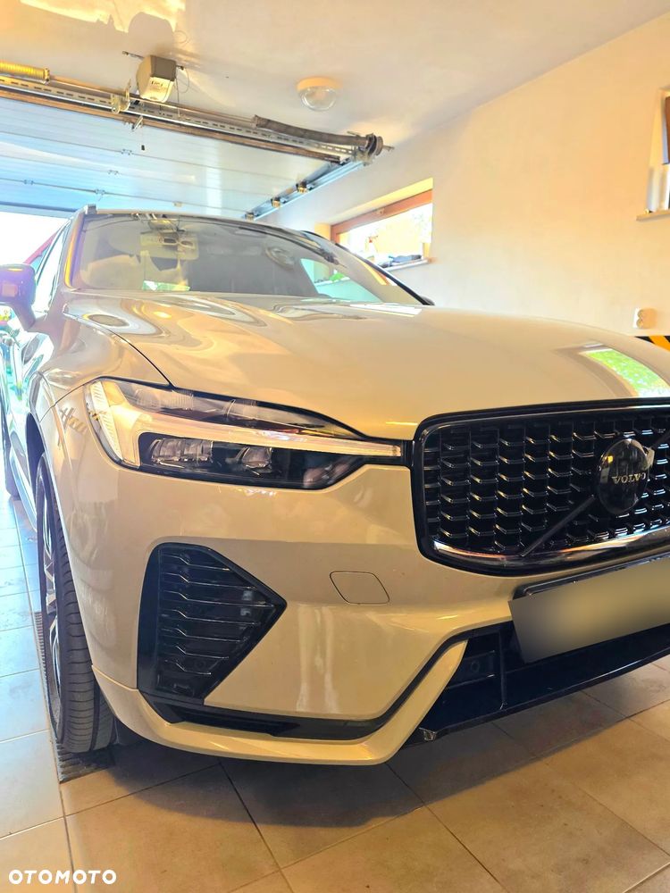 Volvo XC 60 B4 D AWD Plus Dark - 10