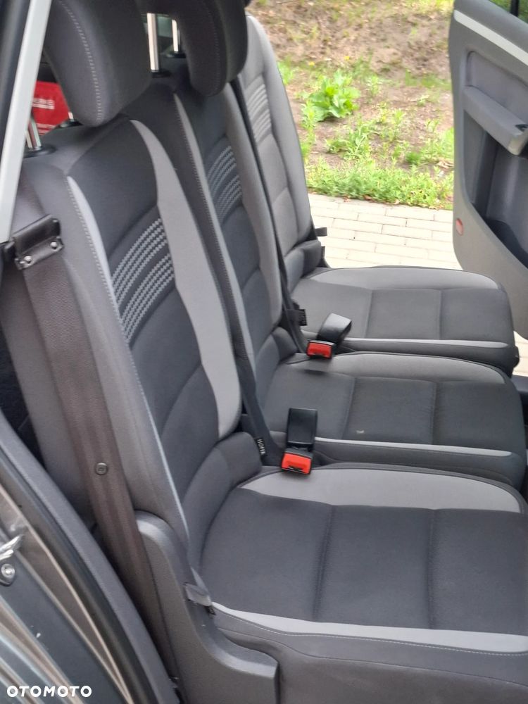 Volkswagen Touran 1.6 TDI DPF Life - 14