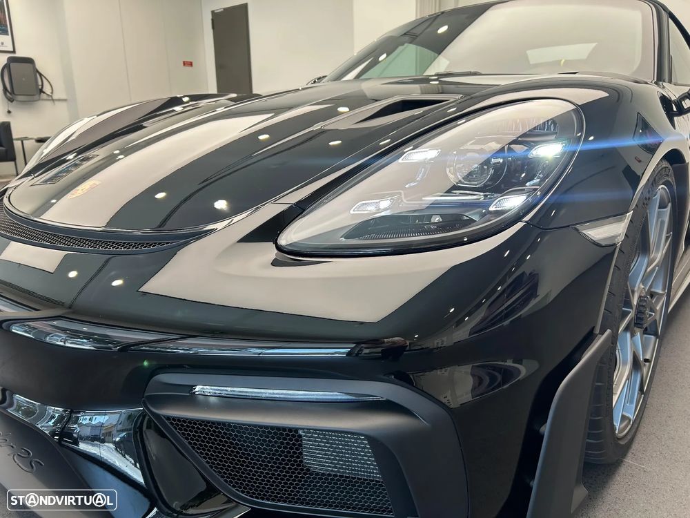Porsche 718 - 14