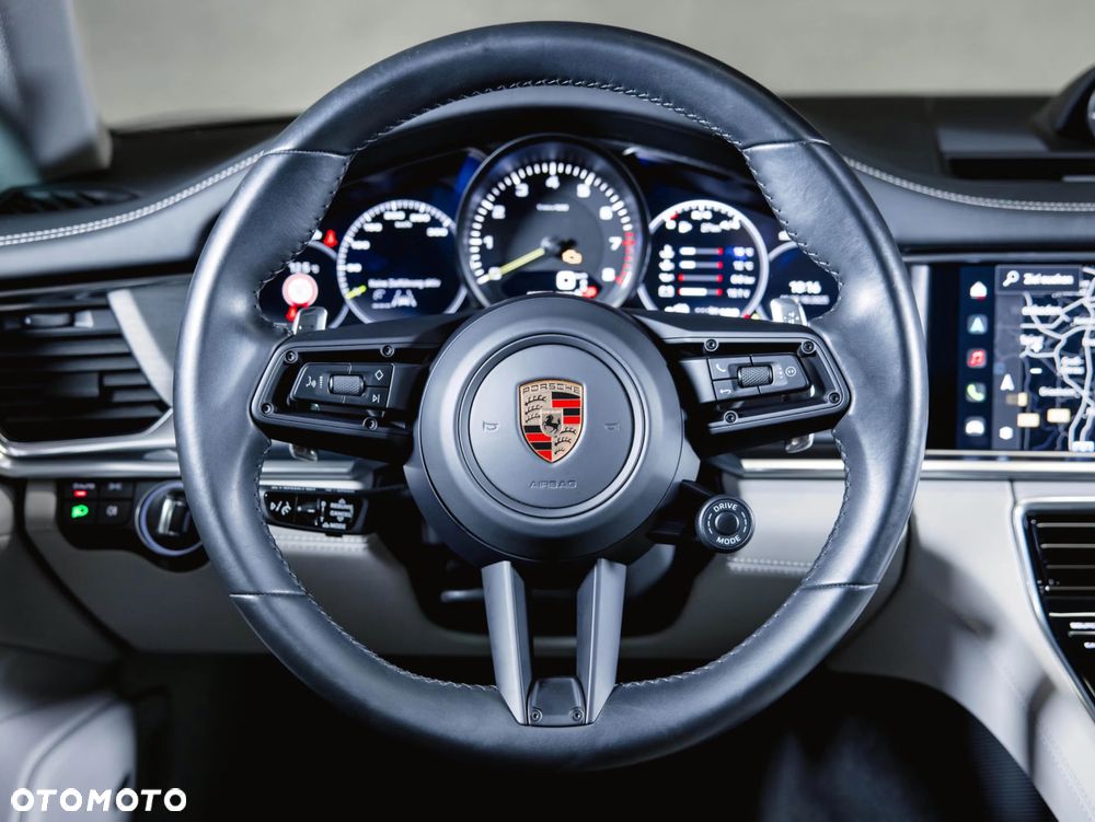 Porsche Panamera 4 E-Hybrid - 5