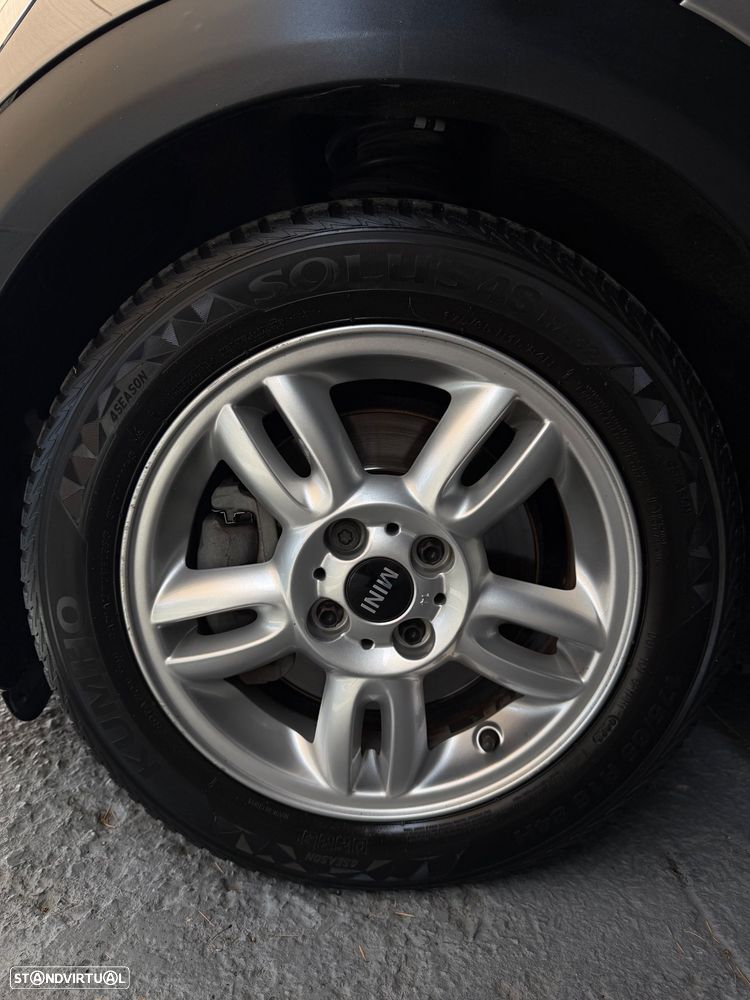 MINI 3 Portas One - 11