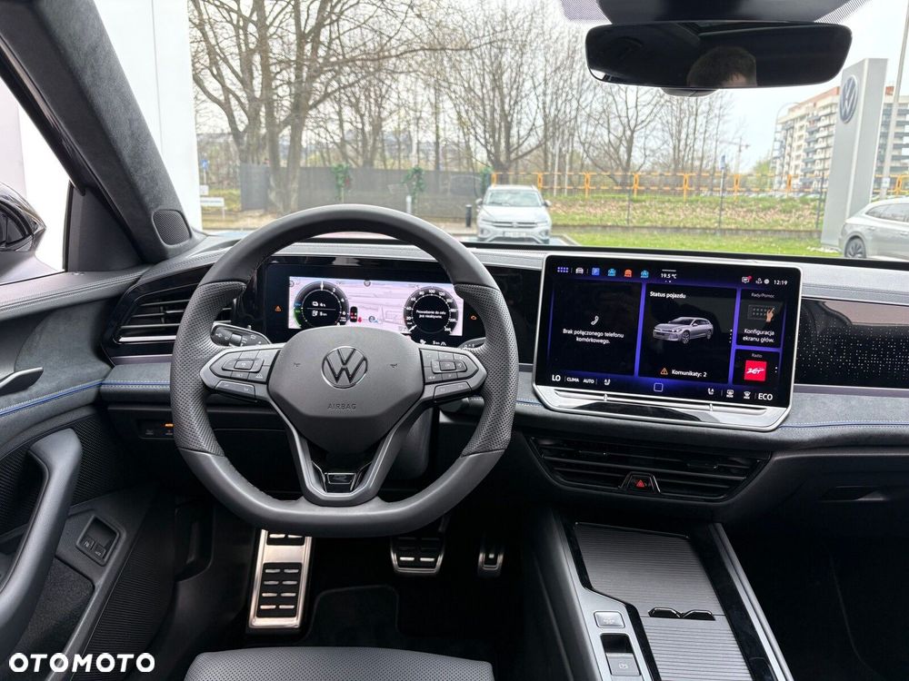 Volkswagen Passat Variant 1.5 TSI ACT mHEV R-Line Plus DSG - 2