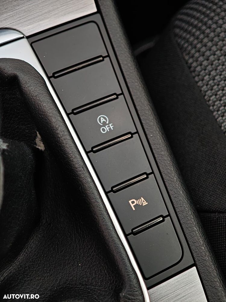 Volkswagen Passat - 18