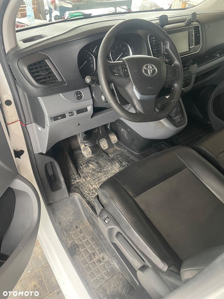Toyota Proace - 13