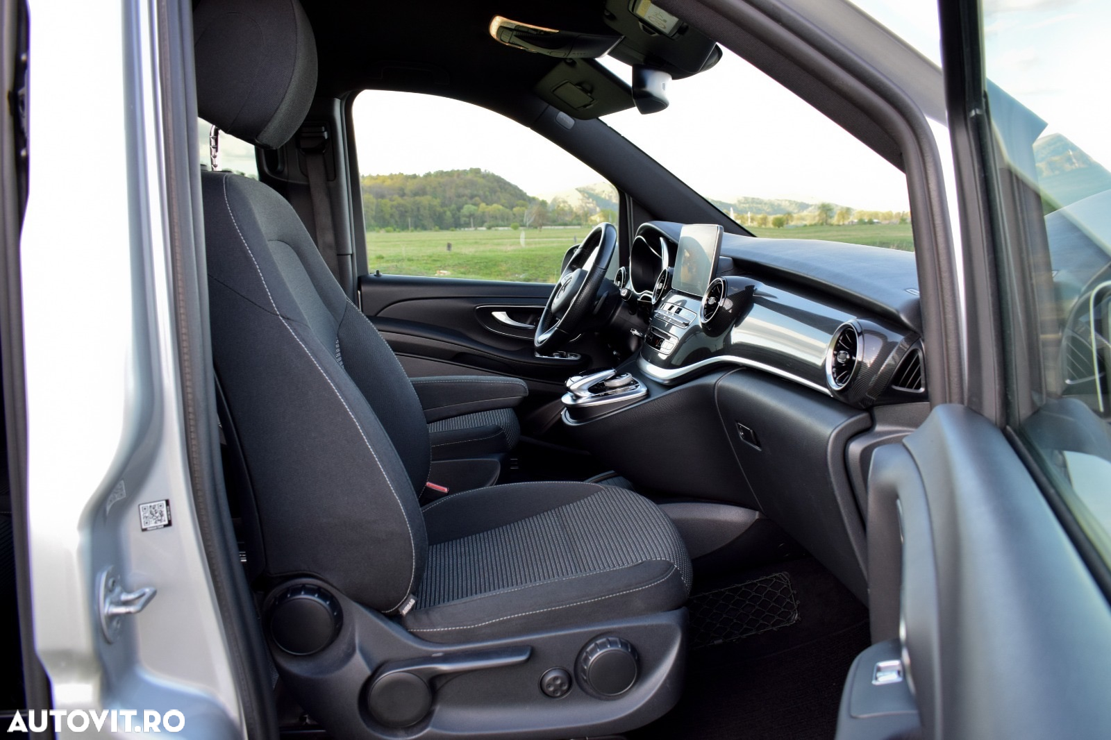 Mercedes-Benz V 300 d kompakt 4Matic 9G-TRONIC - 29