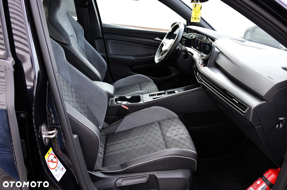 Volkswagen Golf 1.5 eTSI OPF DSG R-Line - 28