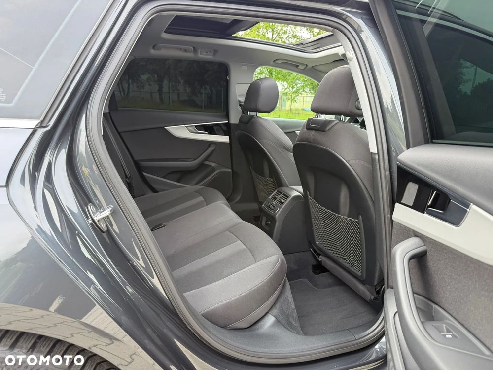 Audi A4 Avant 35 TFSI mHEV S tronic - 26