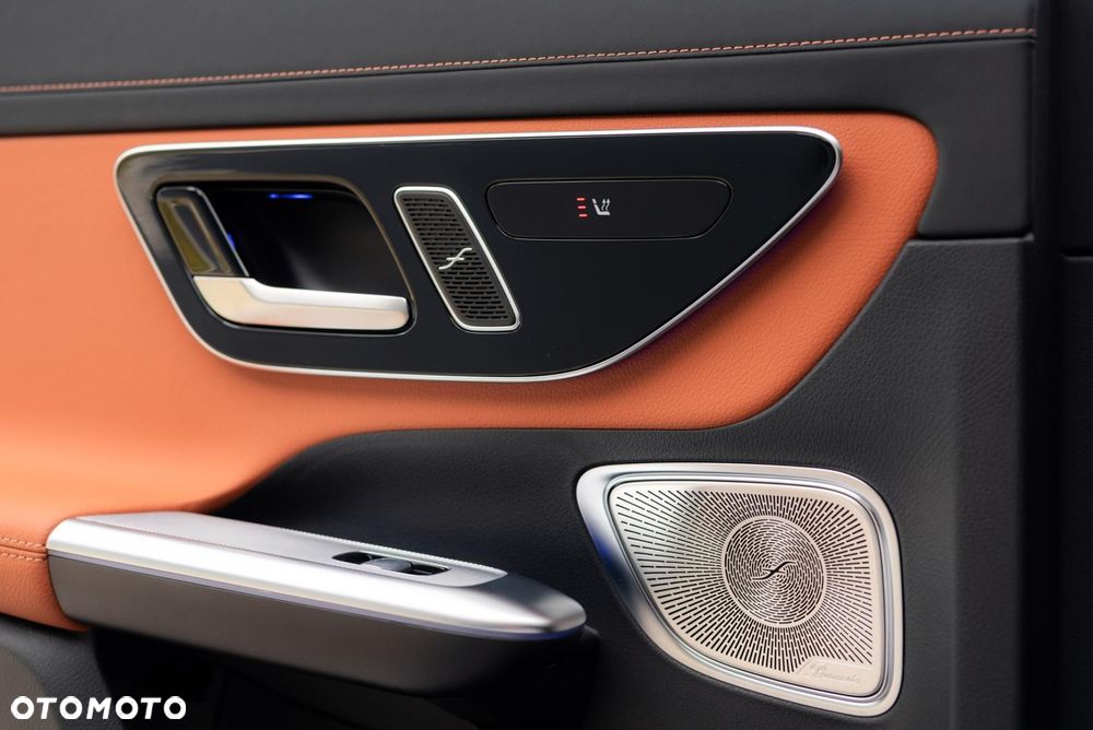 Mercedes-Benz GLC 300 mHEV 4-Matic AMG Line - 36