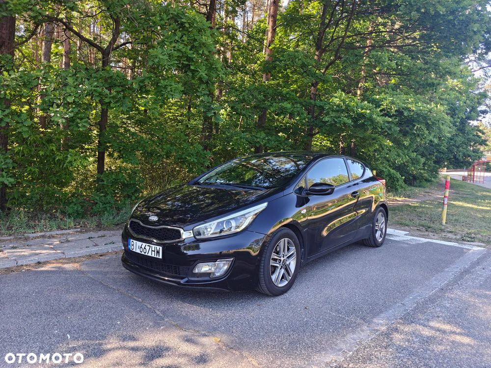 Kia ProCeed - 12