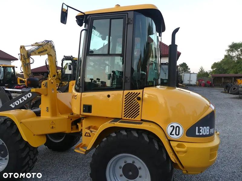 Volvo L30B PRO / Z Niemiec / 2011r / Ładny Stan / - 30