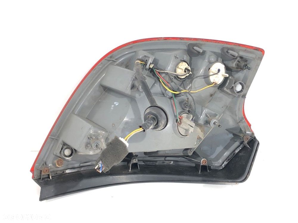 LAMPA PRAWY TYŁ  KIA CEE'D liftback (ED) 2006 - 2012 1.4 77 kW [105 KM] benzyna 2006 - 2012 - 3