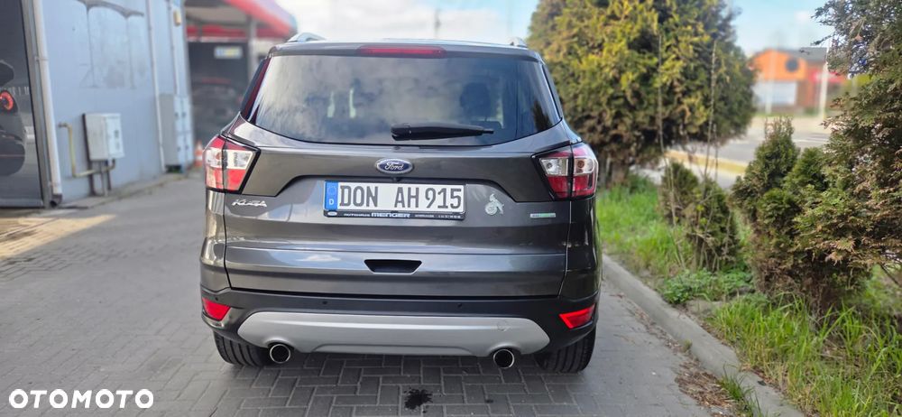 Ford Kuga 1.5 EcoBoost 2x4 Titanium - 13