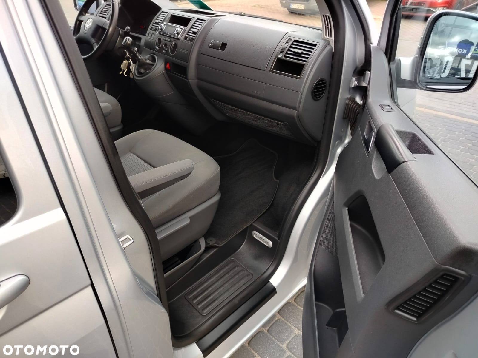 Volkswagen Caravelle TDI L1 Mixt - 27
