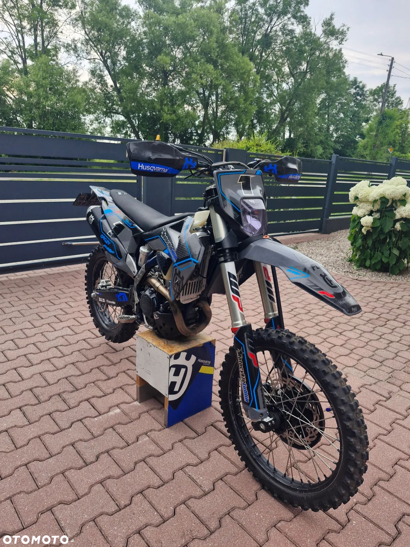 Husqvarna FE
