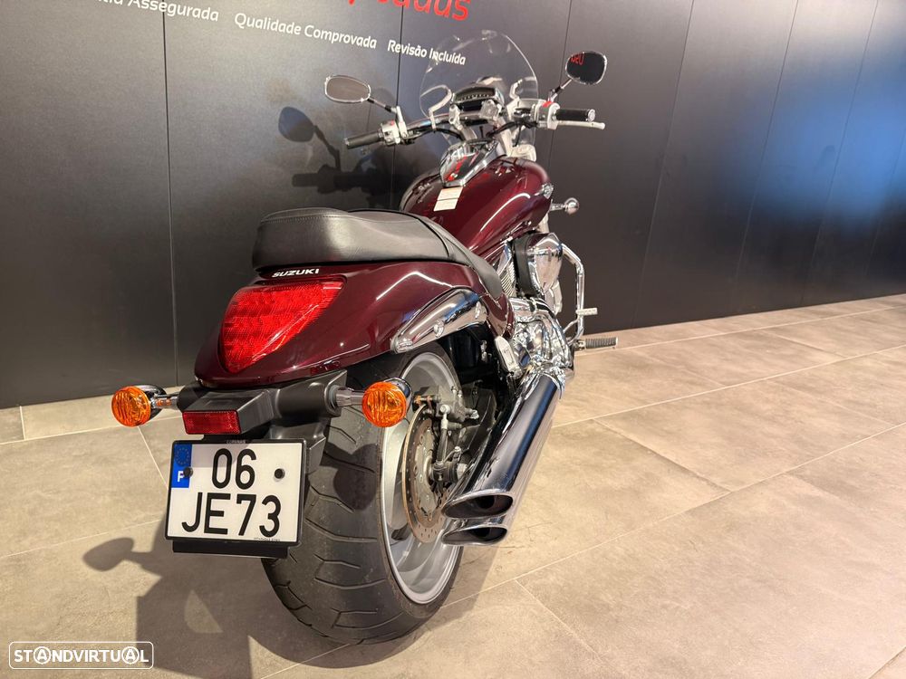 Suzuki Intruder - 12