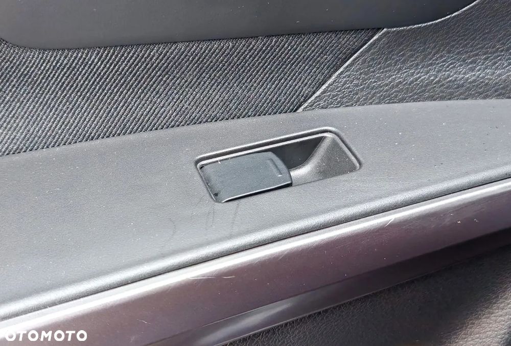 Suzuki SX4 S-Cross 1.5 DualJet Hybrid Premium AGS - 32