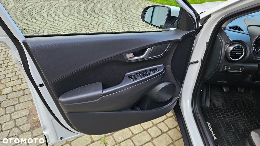 Hyundai Kona - 15