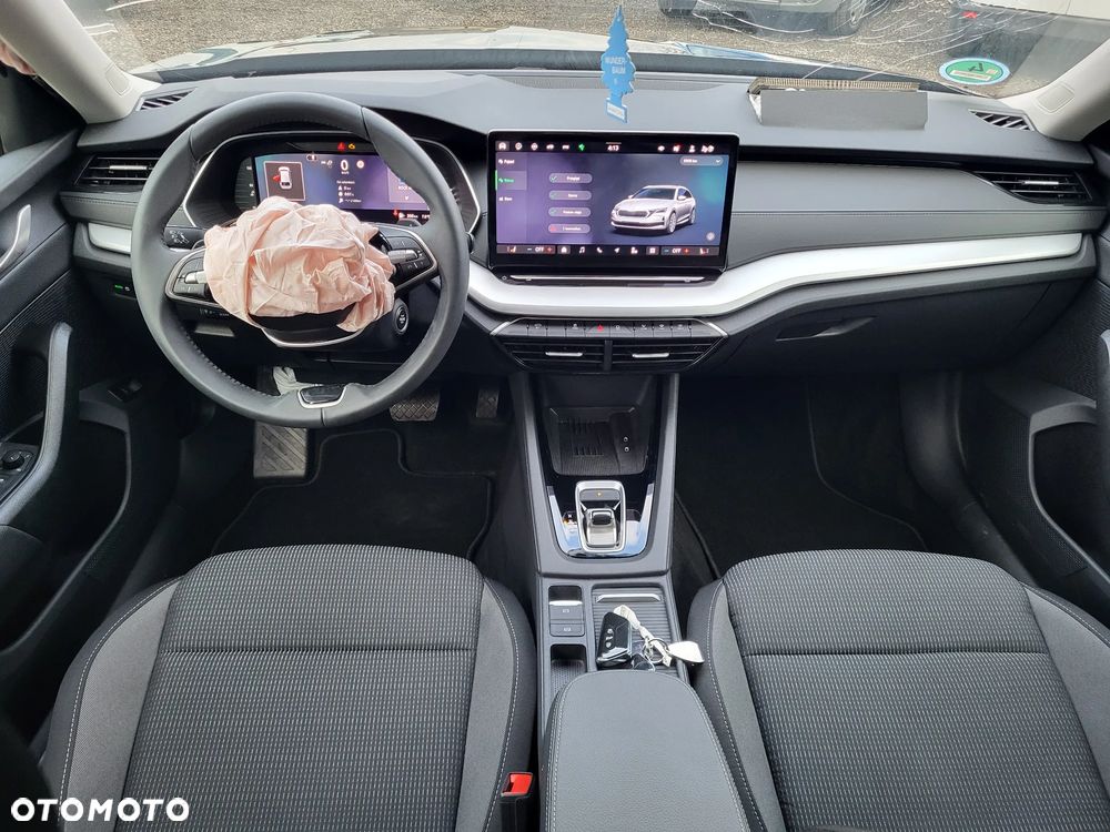 Skoda Octavia 1.5 TSI mHEV DSG Selection - 8