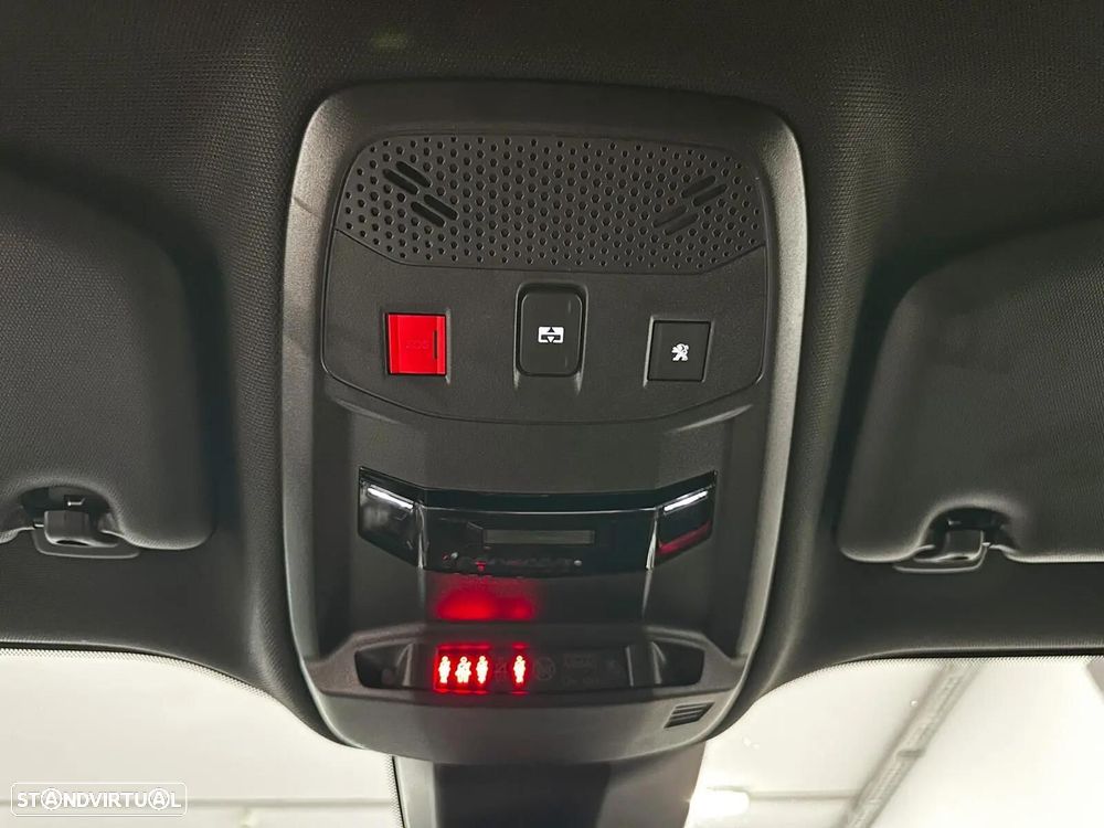 Peugeot 2008 1.2 PureTech GT Line - 21