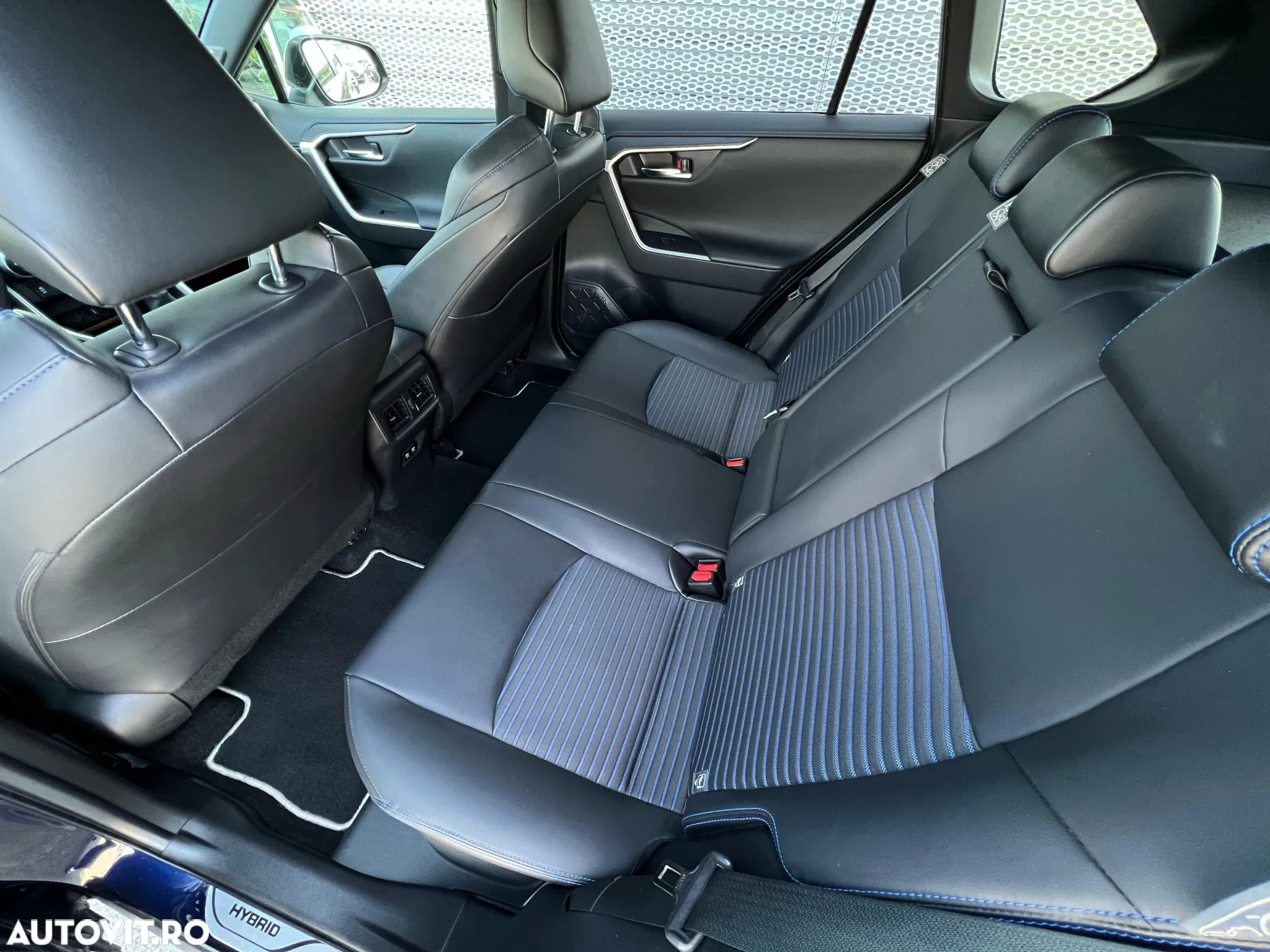 Toyota RAV4 2.5 4x2 Hybrid Style Selection - 11