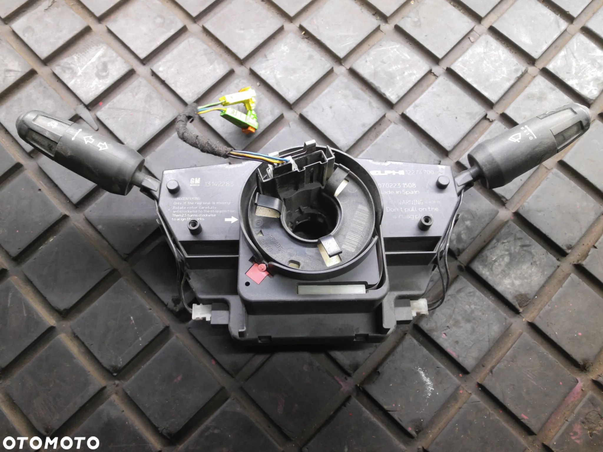 PAJĄK PRZEŁĄCZNIK ZESPOLONY OPEL CORSA D 13142283 - 1