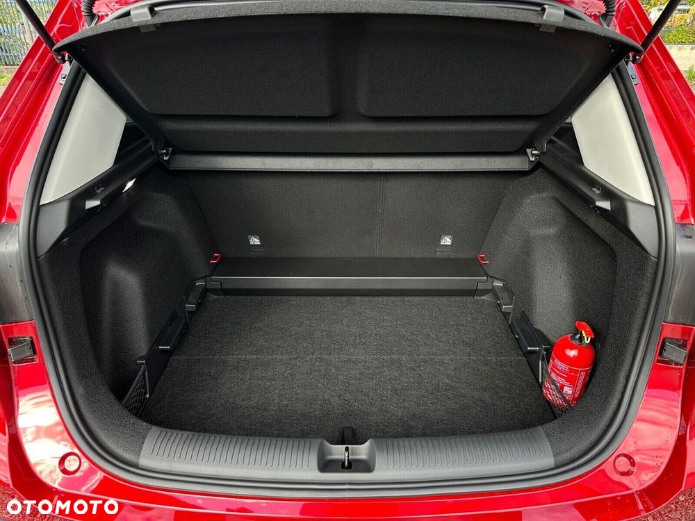 MG ZS Hybrid+ - 16