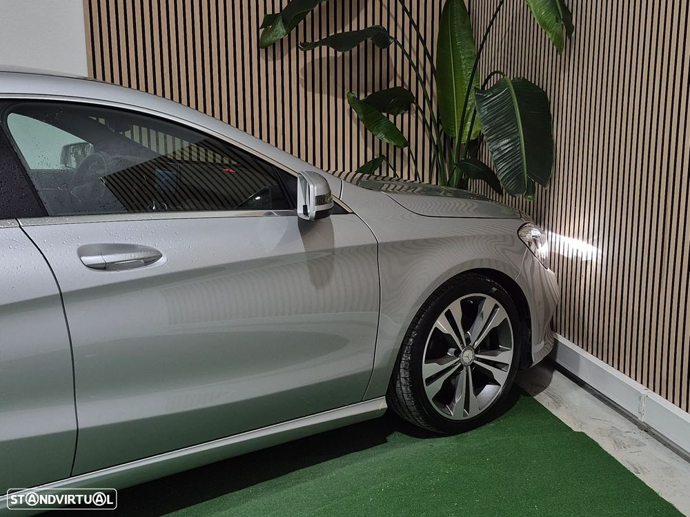 Mercedes-Benz CLA 180 d Shooting Brake Fleet Pack Plus - 5