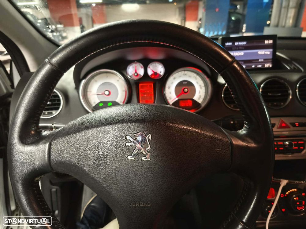 Peugeot 308 SW 1.6 HDi Executive - 4