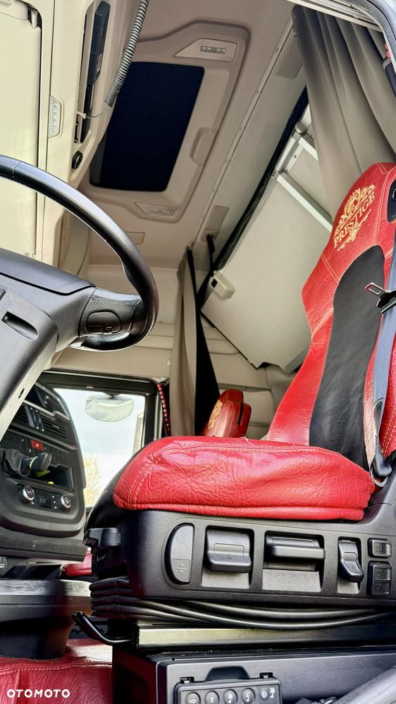 Iveco STRALIS S-WAY XP - 12