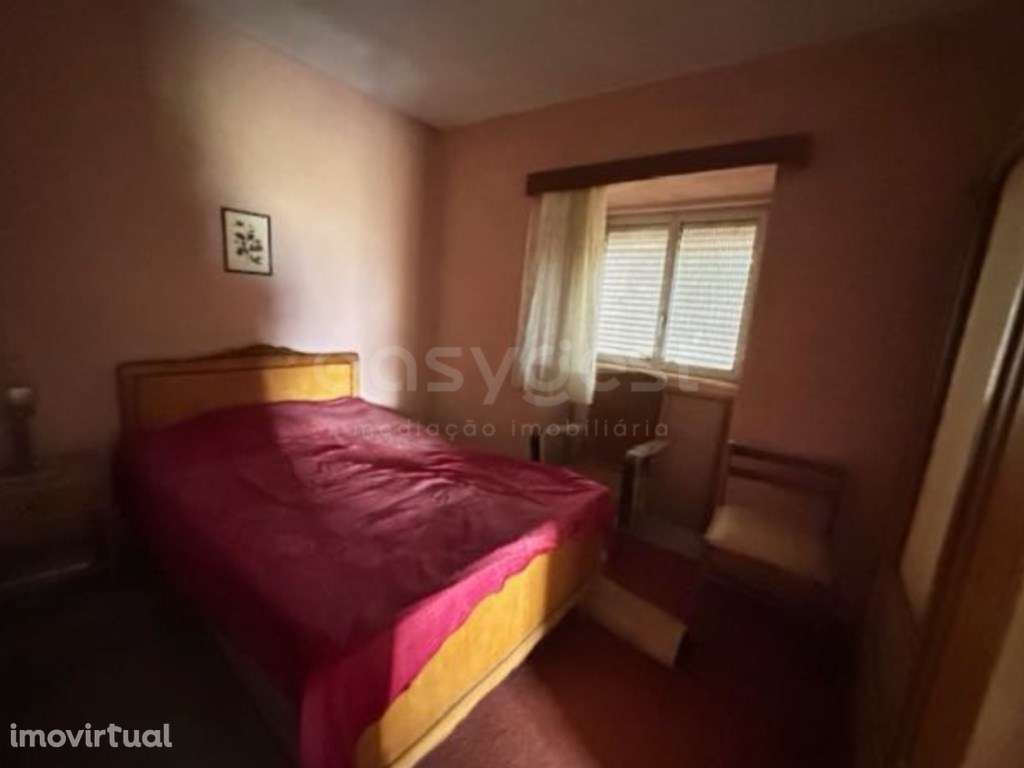 Moradia no Ferro - Para remodelar - Grande imagem: 4/13