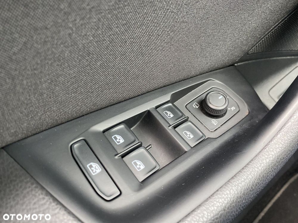 Volkswagen Passat Variant - 17