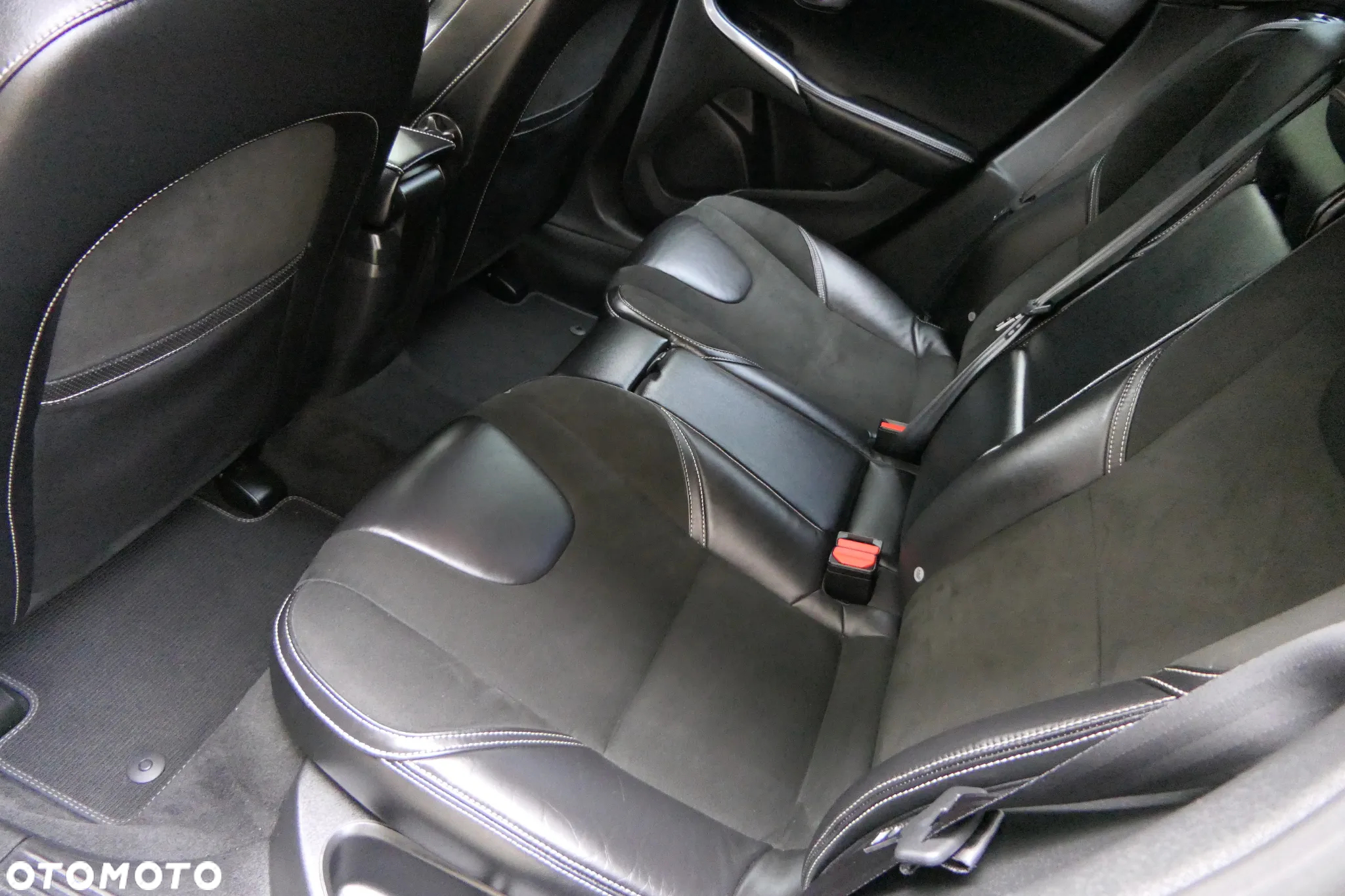 Volvo V40 D3 RDesign - 26