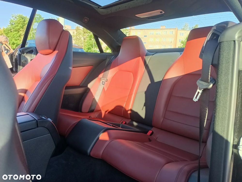 Mercedes-Benz Klasa E 250 CGI BlueEFFICIENCY Automatik Elegance - 15
