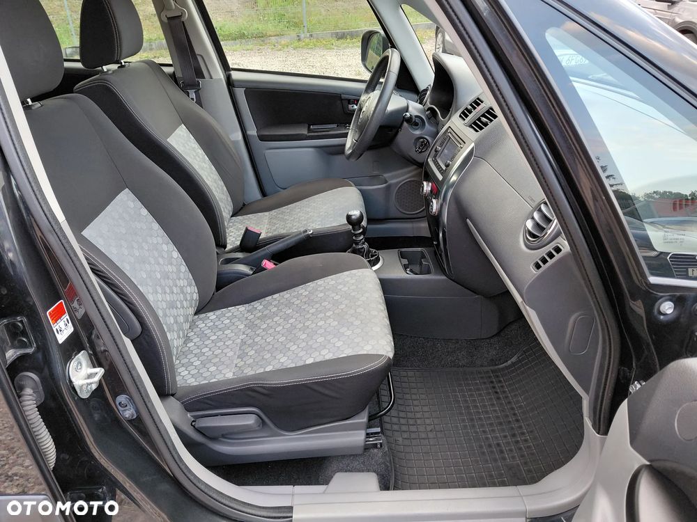 Suzuki SX4 2.0 DDiS 4x2 Comfort - 11