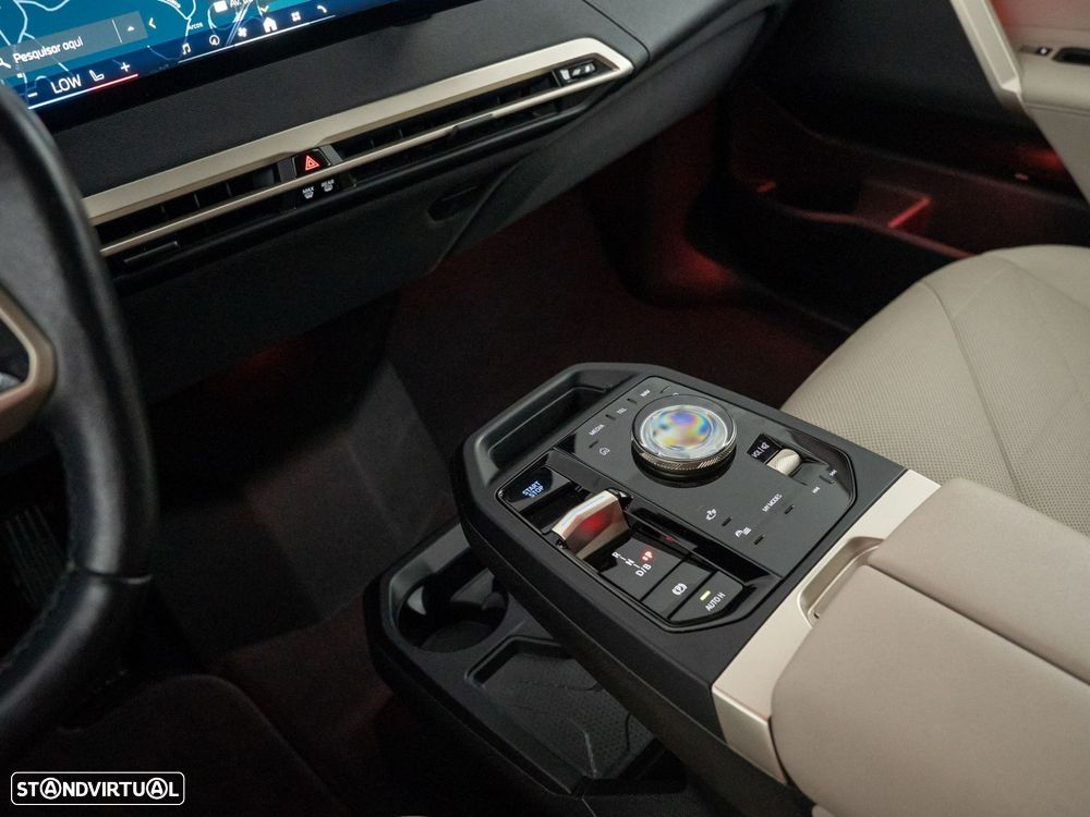 BMW iX xDrive 40 - 31
