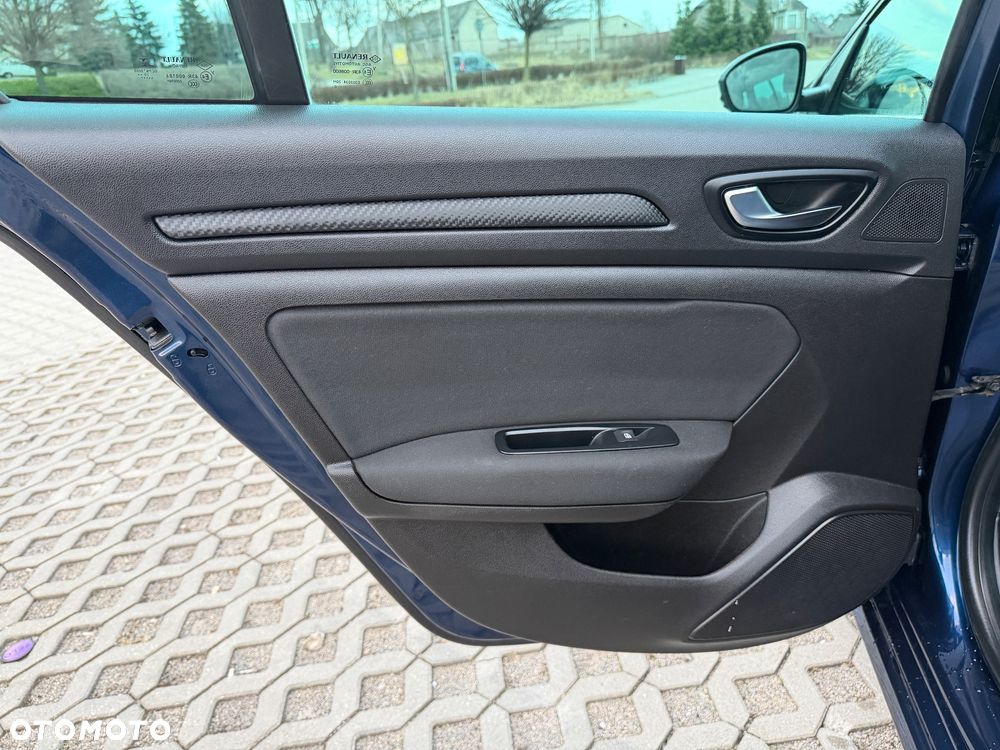 Renault Megane 1.5 Blue dCi Intens - 32