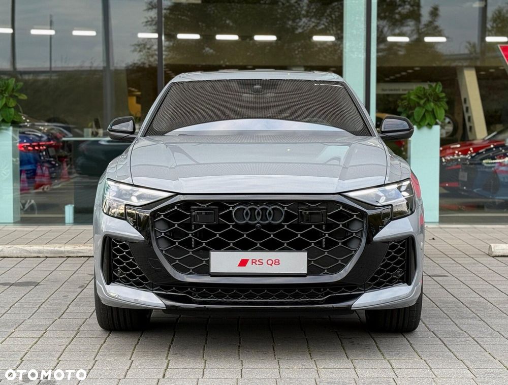 Audi RS Q8 - 4
