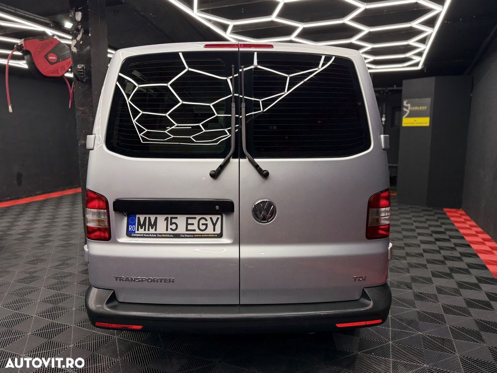 Volkswagen Transporter 2.0 75 kW KR - 22