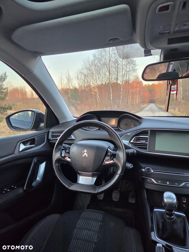 Peugeot 308 BlueHDi FAP 120 Stop & Start Allure - 9