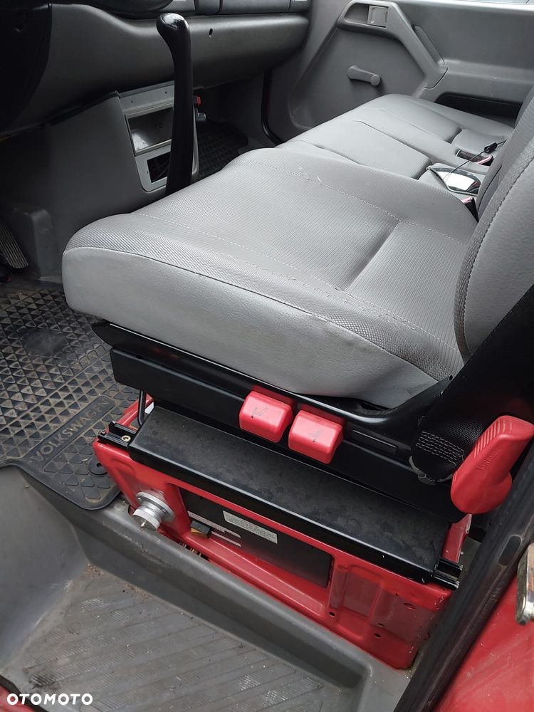 Volkswagen LT - 7